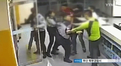???: 에이스! 구하러 왔어! | 인스티즈
