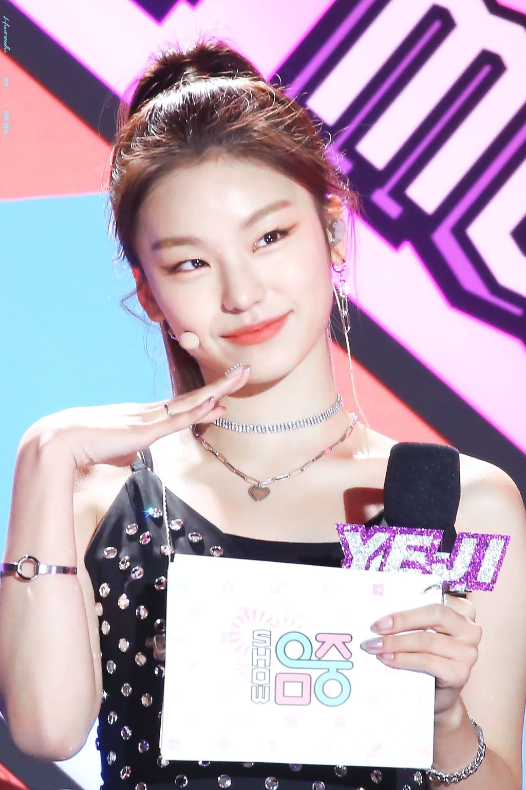 솔직히 좀 귀여운 ITZY 예지.jpgif | 인스티즈