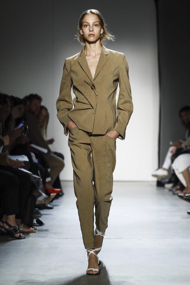 2018 S/S Colovos 컬렉션 (신현지) | 인스티즈