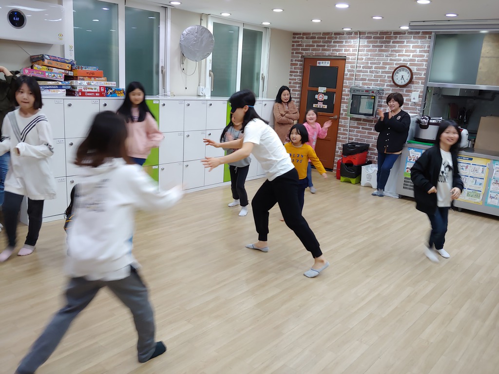 웃보 이미지