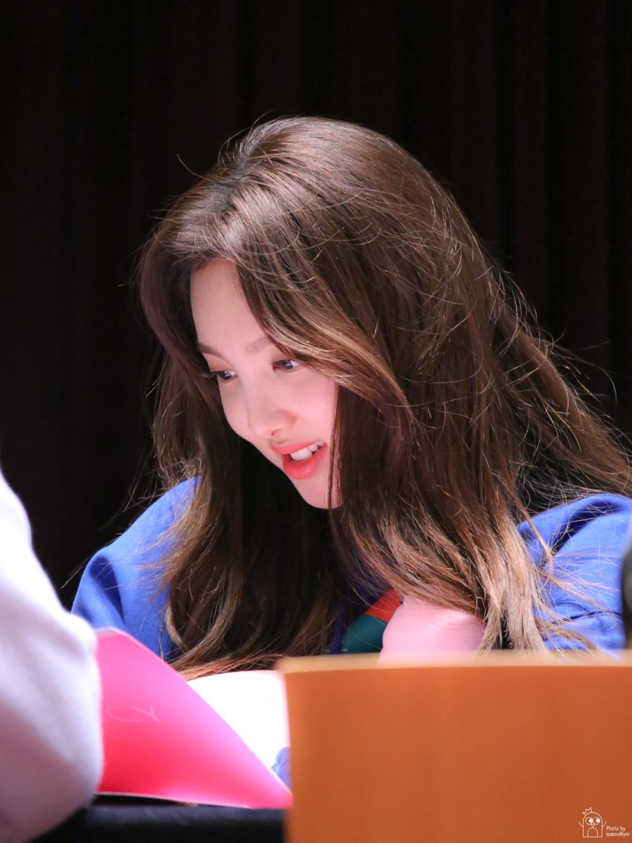 트와이스의 맏내 임나연.jpgif | 인스티즈