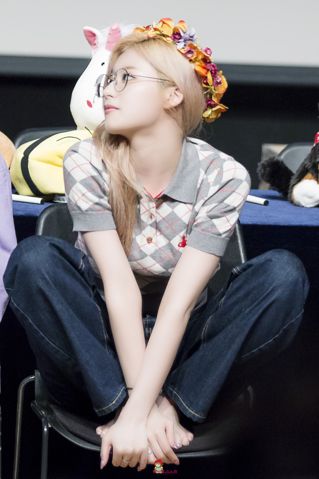 오늘이 생일인 트와이스 사나.jpgif (335장) | 인스티즈