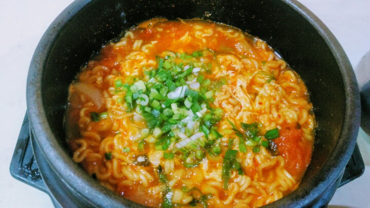 아직도 챙겨주는 사람은 없지만 알아서 잘챙겨먹는 쑥남 | 인스티즈