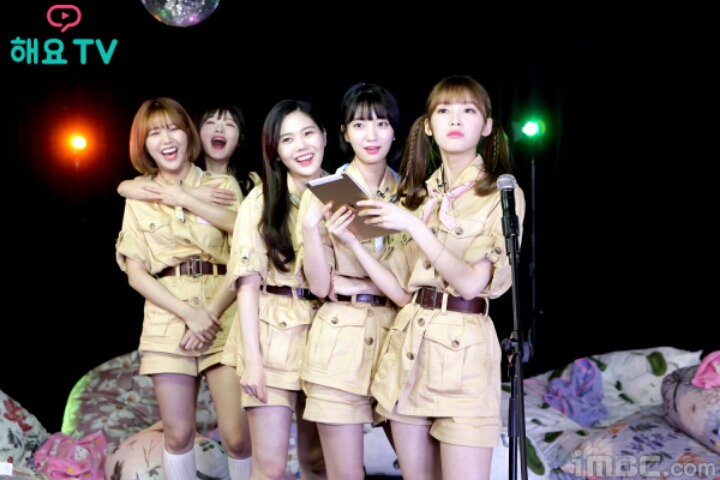 오마이걸의 사생활 해요TV 비하인드 사진 | 인스티즈