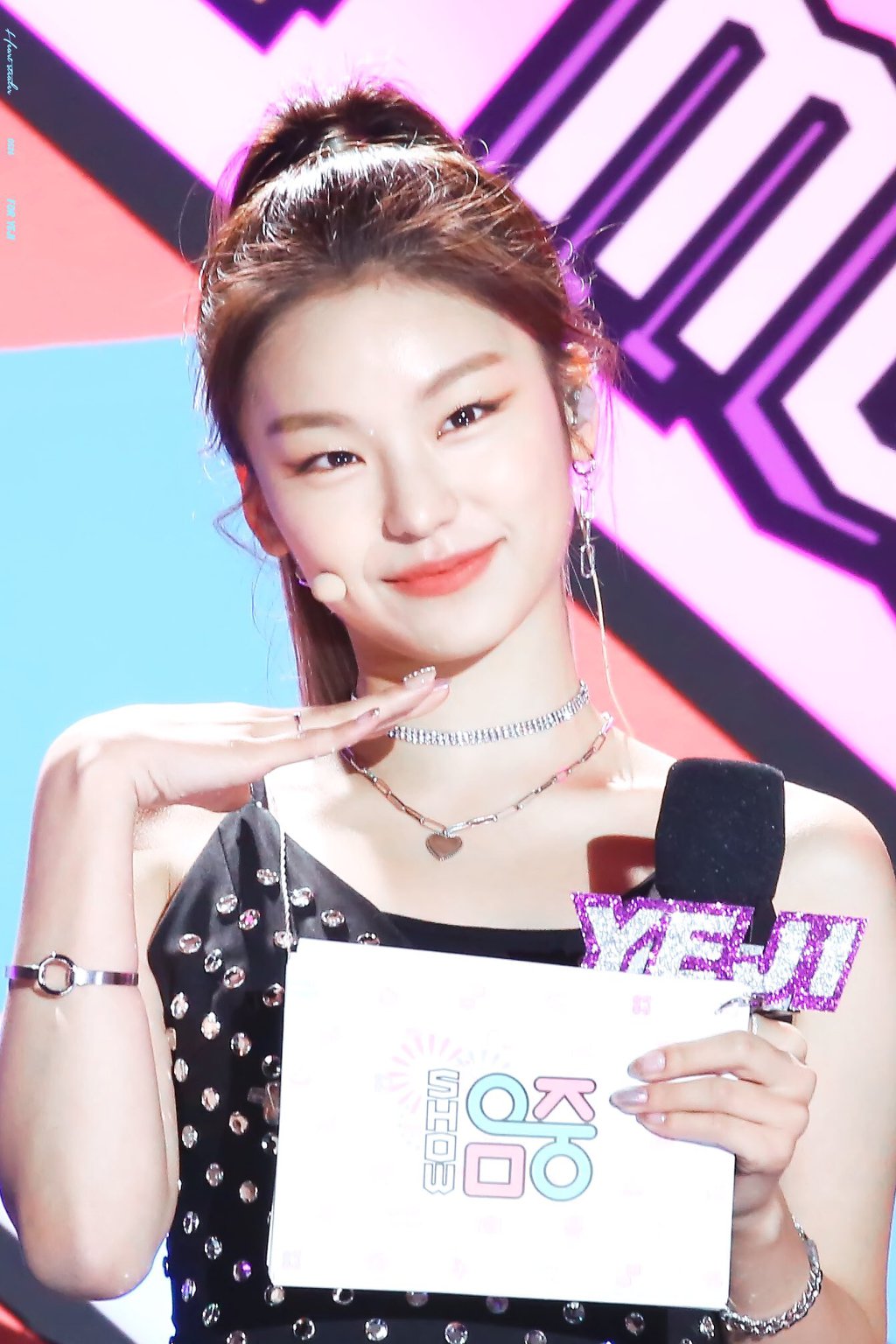 솔직히 좀 귀여운 ITZY 예지.jpgif | 인스티즈