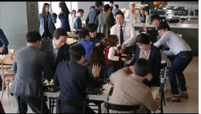 드라마 김과장 회계부 VS경리부 역대급 식당 혈투씬 (대환장) | 인스티즈