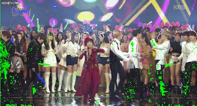 방탄,엑소,트와이스를 백댄서로 쓰는 가수.GIF | 인스티즈