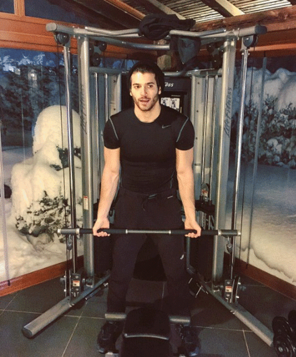 [canyaman] 터키에서 최고의 인기를 달리는 있는 변호사 출신 배우(동생이지만 오빠라고 부르싶긔~♥) | 인스티즈