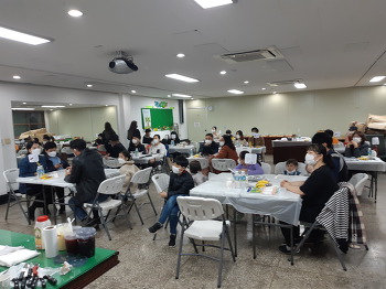 11월 17일(화) 가족사랑의 날-살라미 초콜렛&롤 샌드위치 만들기
