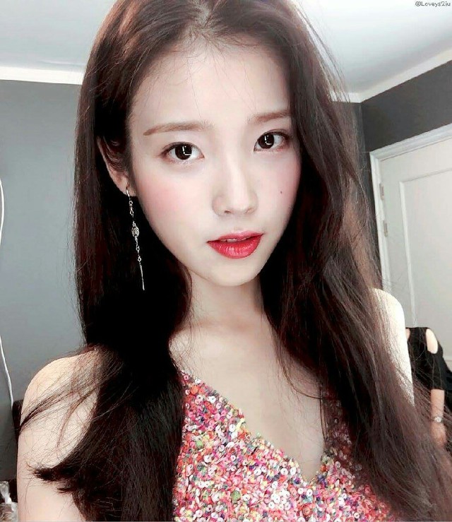 아이유 | 인스티즈