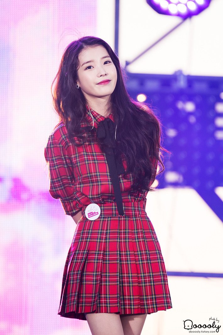 아이유 옷 잘 입히는 코디.gif | 인스티즈