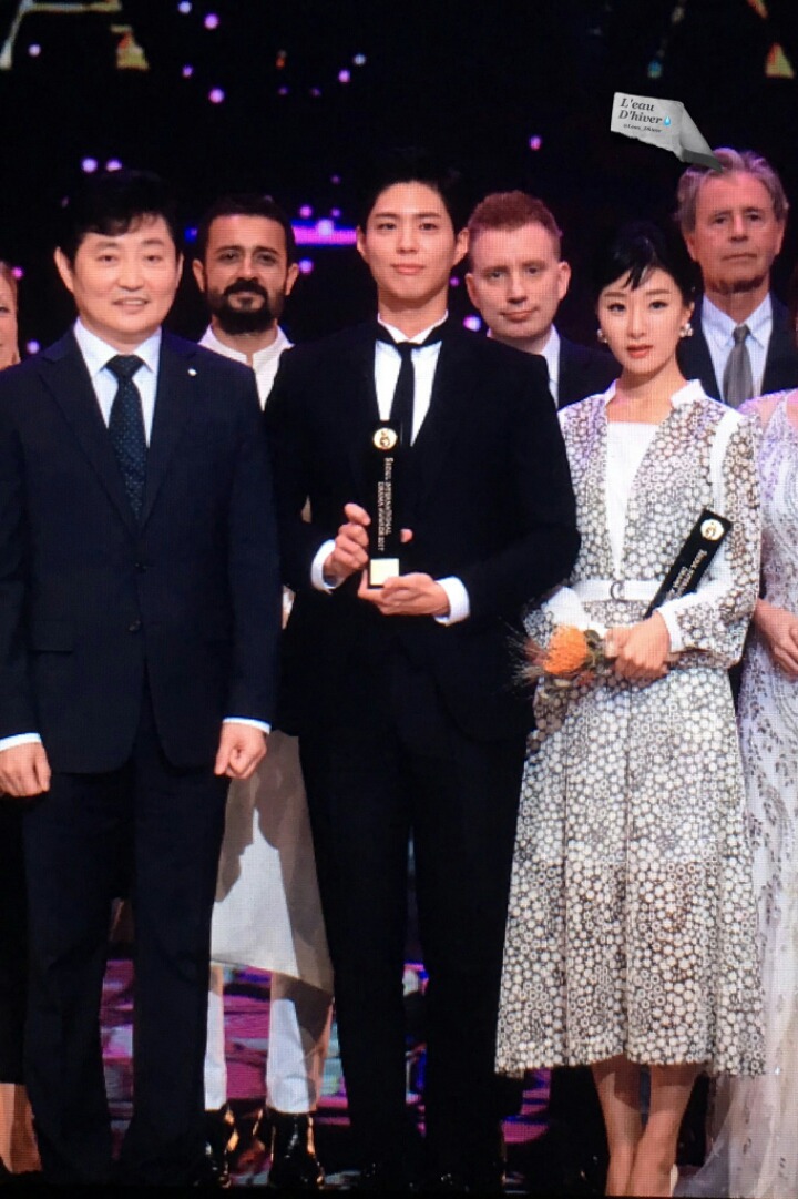 박보검 쓰리피스 수트 코디 수준.JPG | 인스티즈