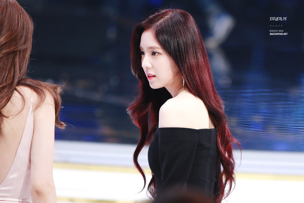 드레스도 잘 어울리는 아이린.jpg | 인스티즈