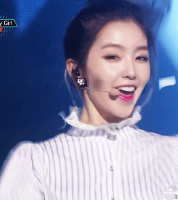 머리 묶은것도 예쁜 아이린.gif | 인스티즈