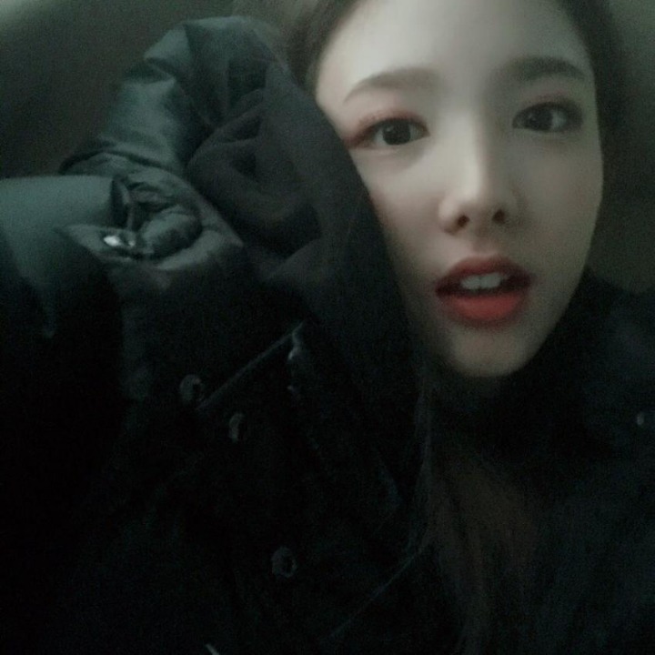 실시간 트와이스 나연 인스타그램 :내가 가진 셀카 원스 다~가져 | 인스티즈